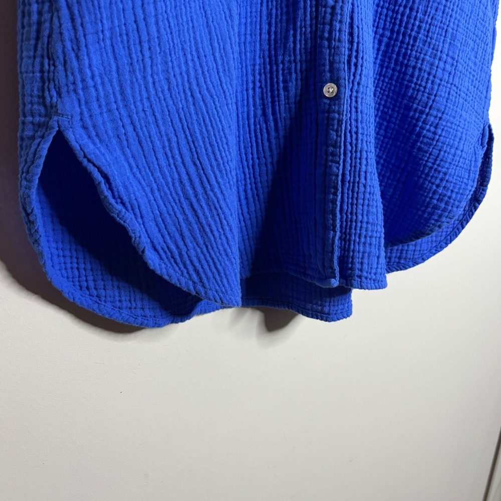 Universal Thread Blue Button Up Womens XS - Picture 6 of 8